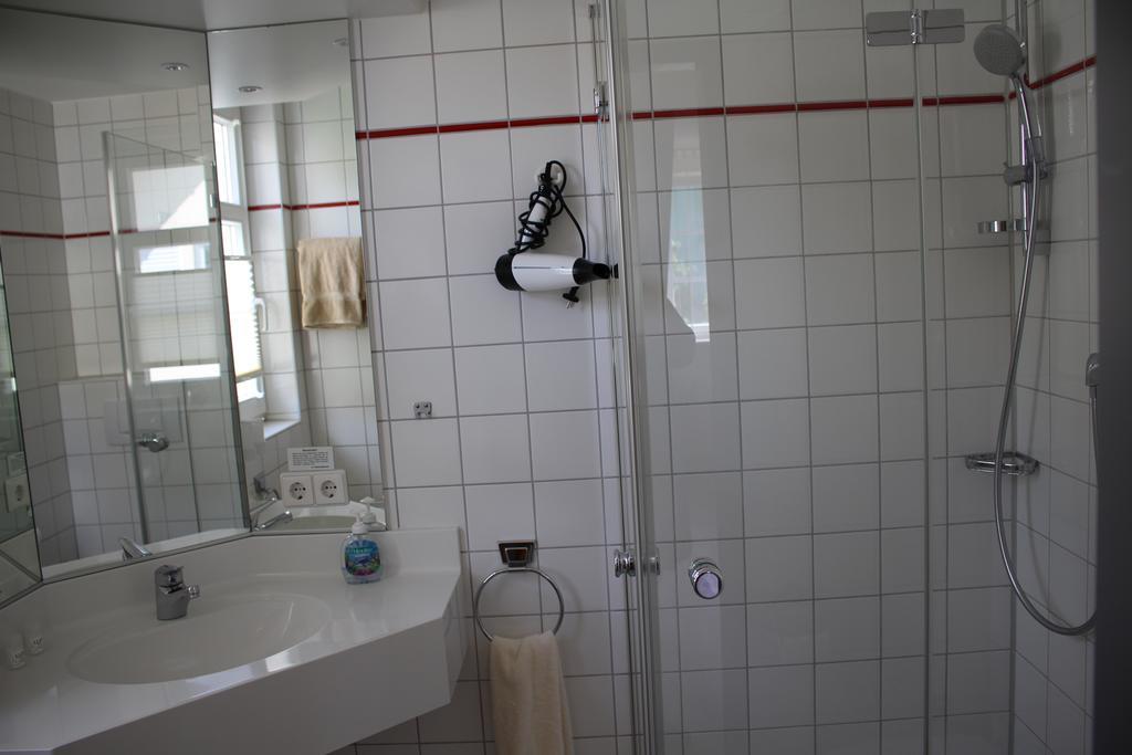 Hotel Rebstoeckle Hagnau Rom bilde